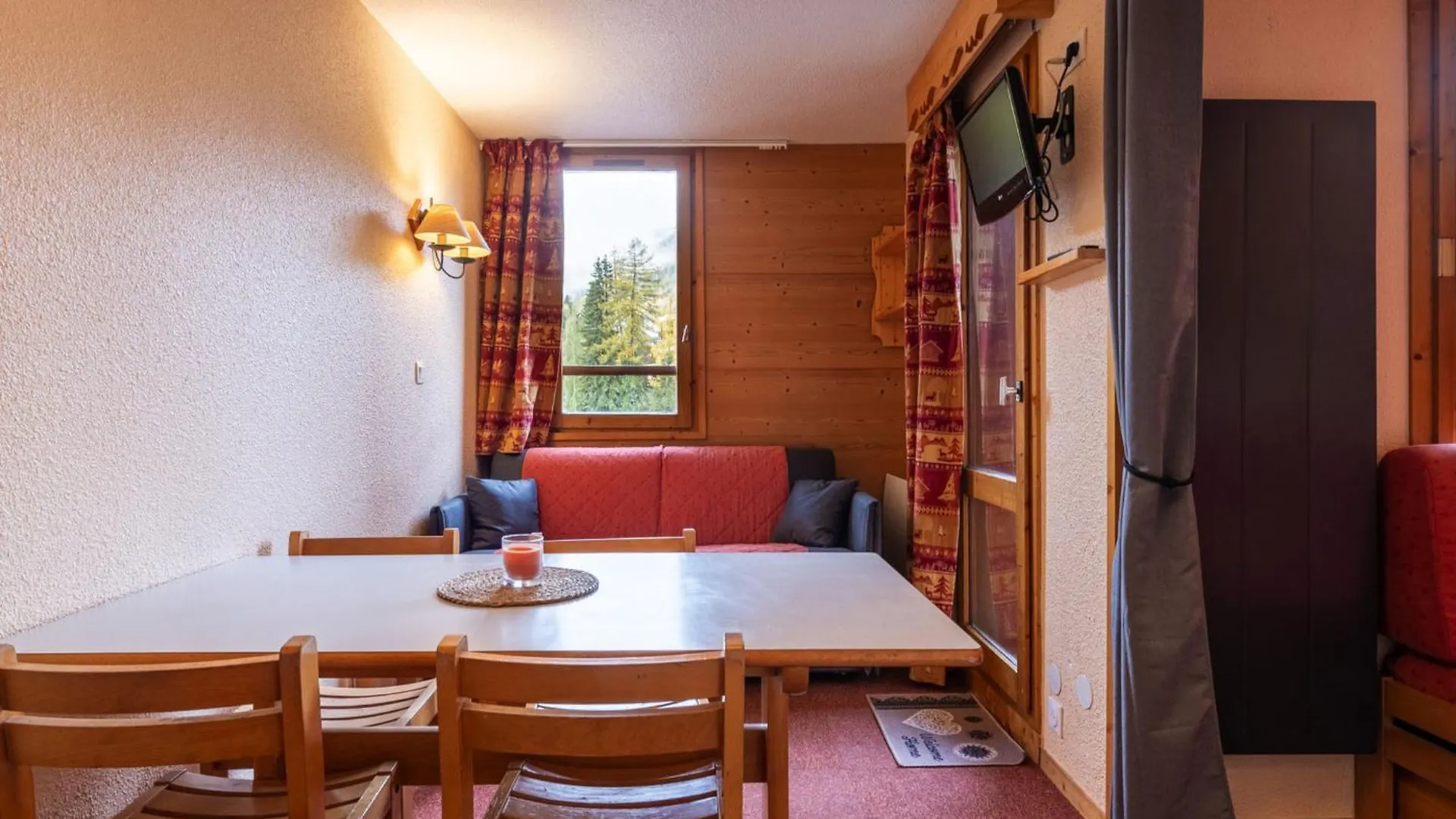 Apartment Les Arcades A By Interhome Doucy
